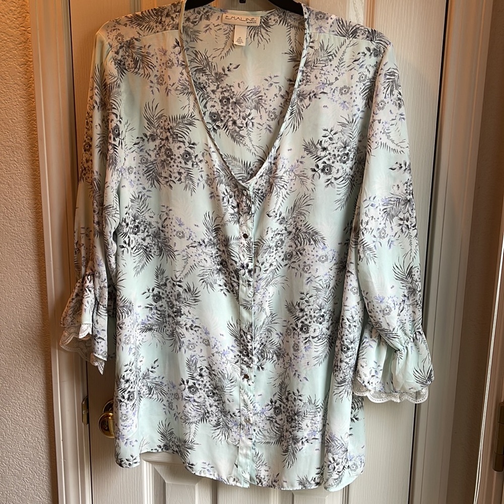 NWOT EMALINE BEAUTIFUL FLORAL BLOUSE SZ 2X